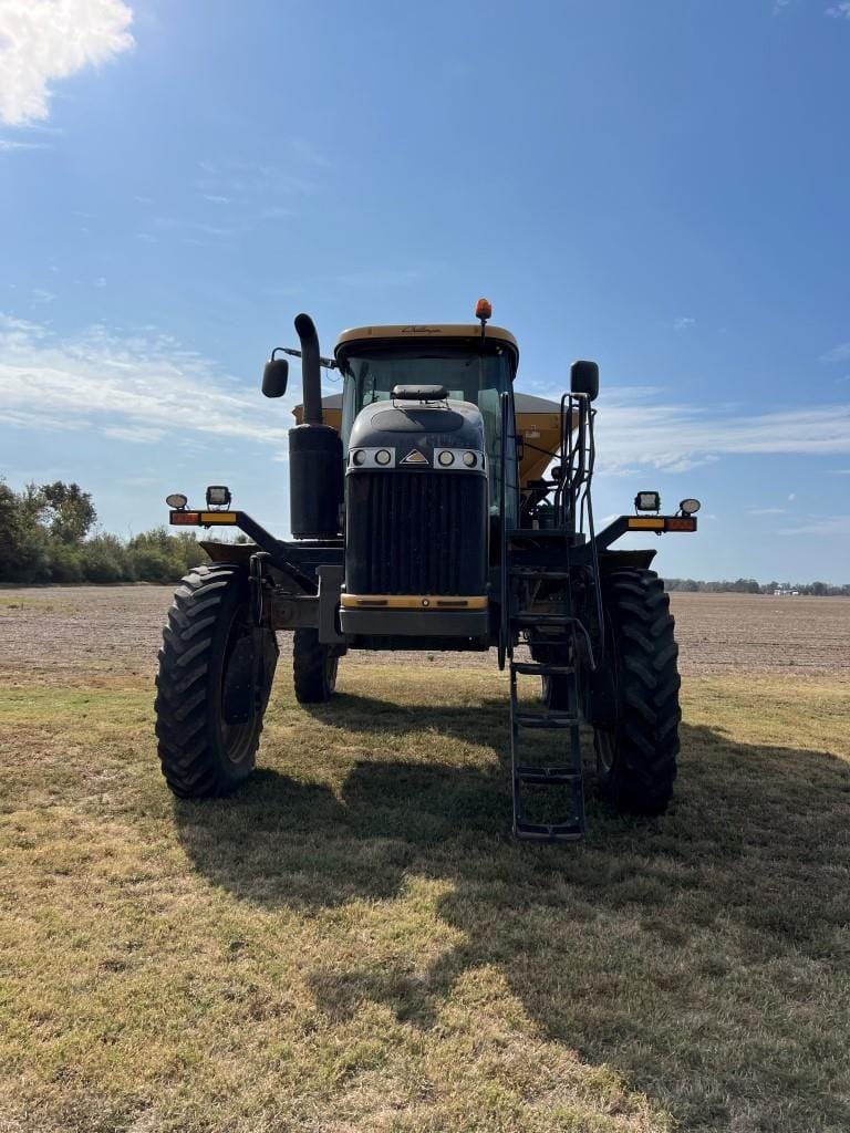 2019 RoGator RG1100C Equipment Image0