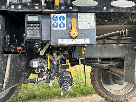 Image of RoGator RG1100C equipment image 3