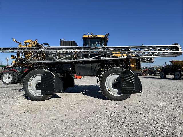 Image of RoGator RG1100C equipment image 1