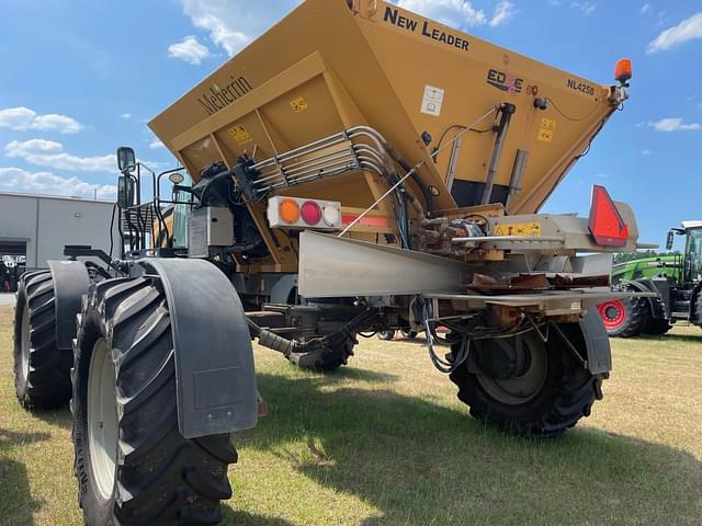 Image of RoGator RG1100C equipment image 4