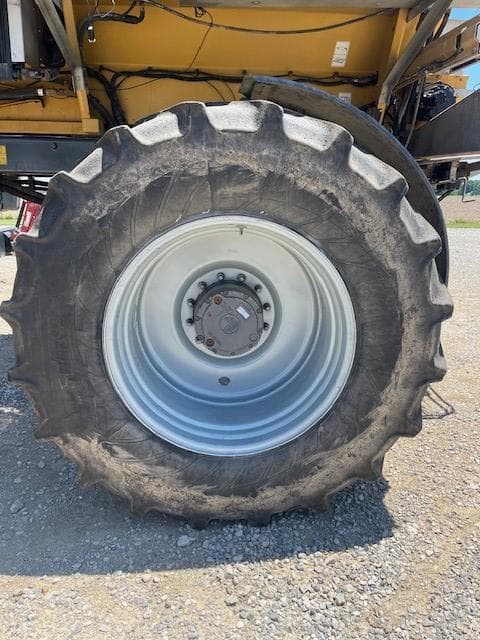 Image of RoGator RG1300C equipment image 4