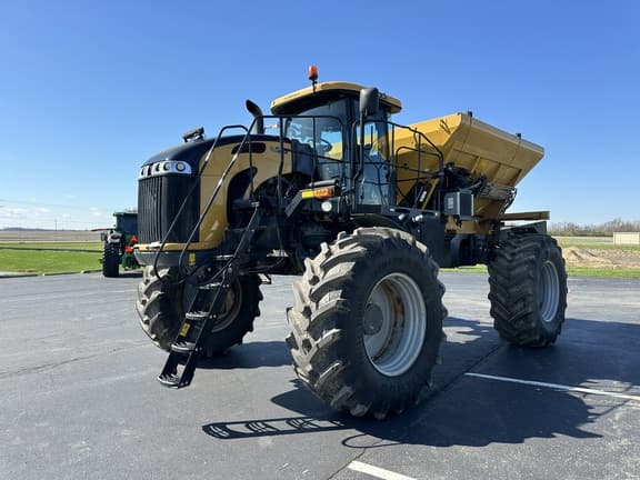 Image of RoGator RG1300C equipment image 2