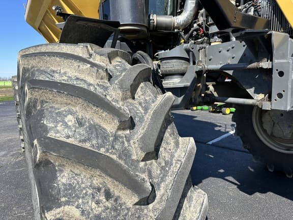 Image of RoGator RG1300C equipment image 3