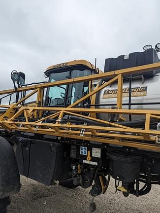 Image of RoGator RG1300C equipment image 4