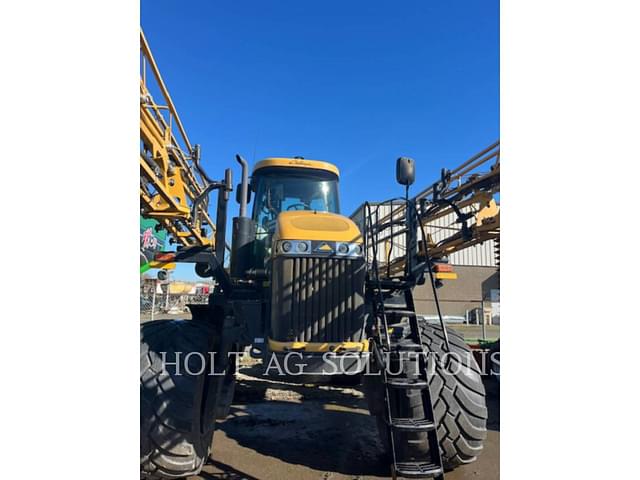 Image of RoGator RG700B equipment image 1