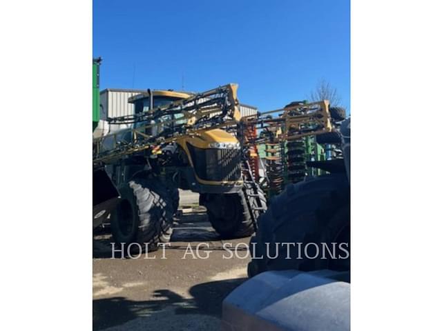 Image of RoGator RG700B equipment image 2