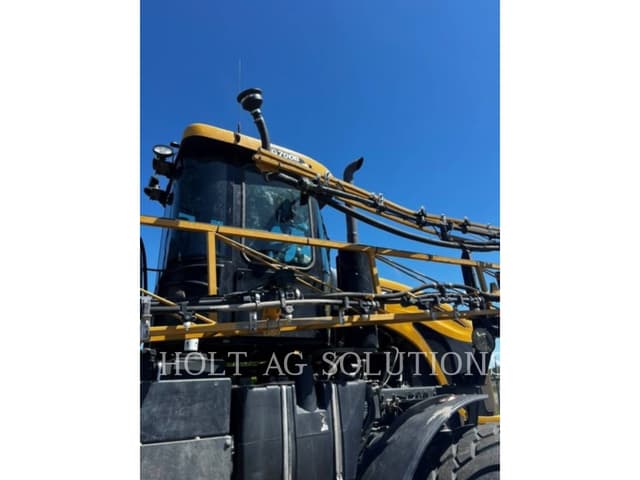 Image of RoGator RG700B equipment image 3