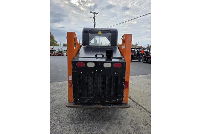 Image of Gehl RT105 equipment image 4