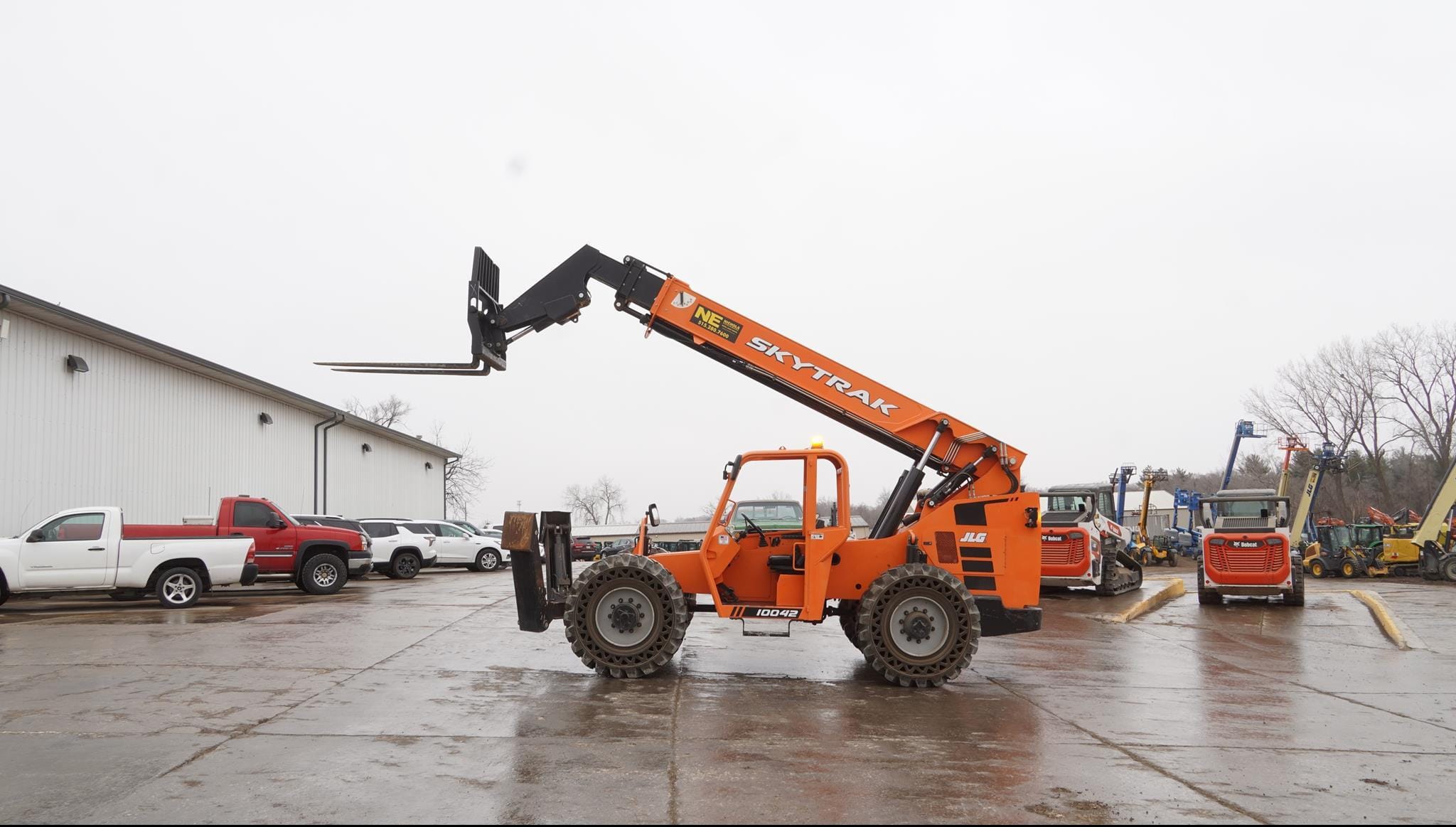 2019 Skytrak 10042 Equipment Image0