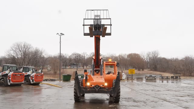 Image of Skytrak 10042 equipment image 3