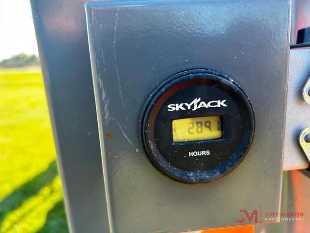 Image of Sky Jack SJ16 equipment image 2