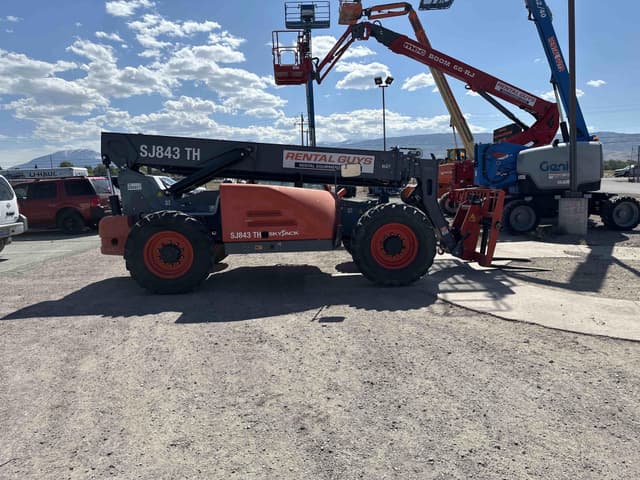 Image of Sky Jack SJ843TH equipment image 2