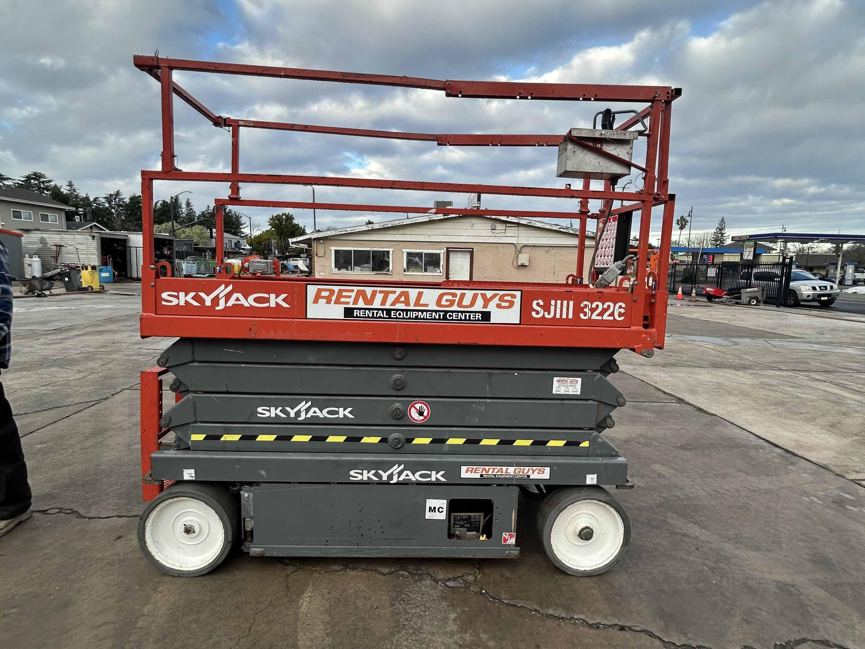 2019 Sky Jack SJIII3226 Equipment Image0