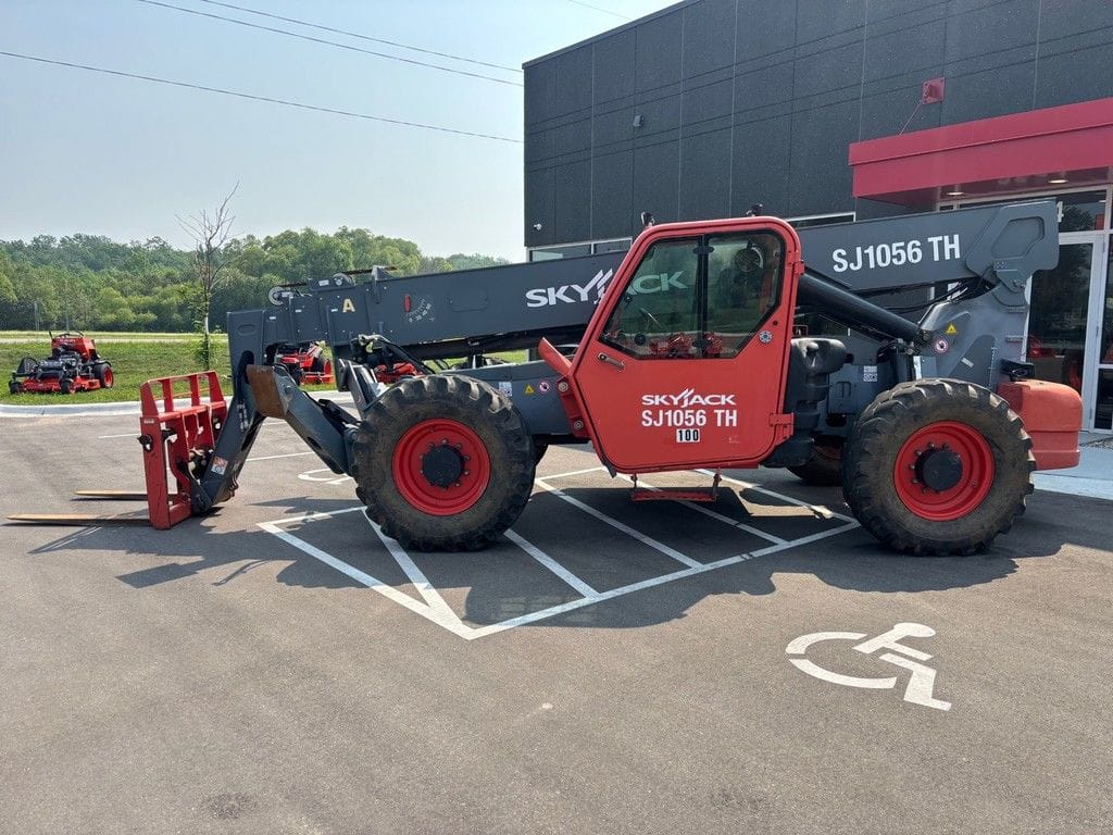 2019 Sky Jack SJ1056 TH Equipment Image0
