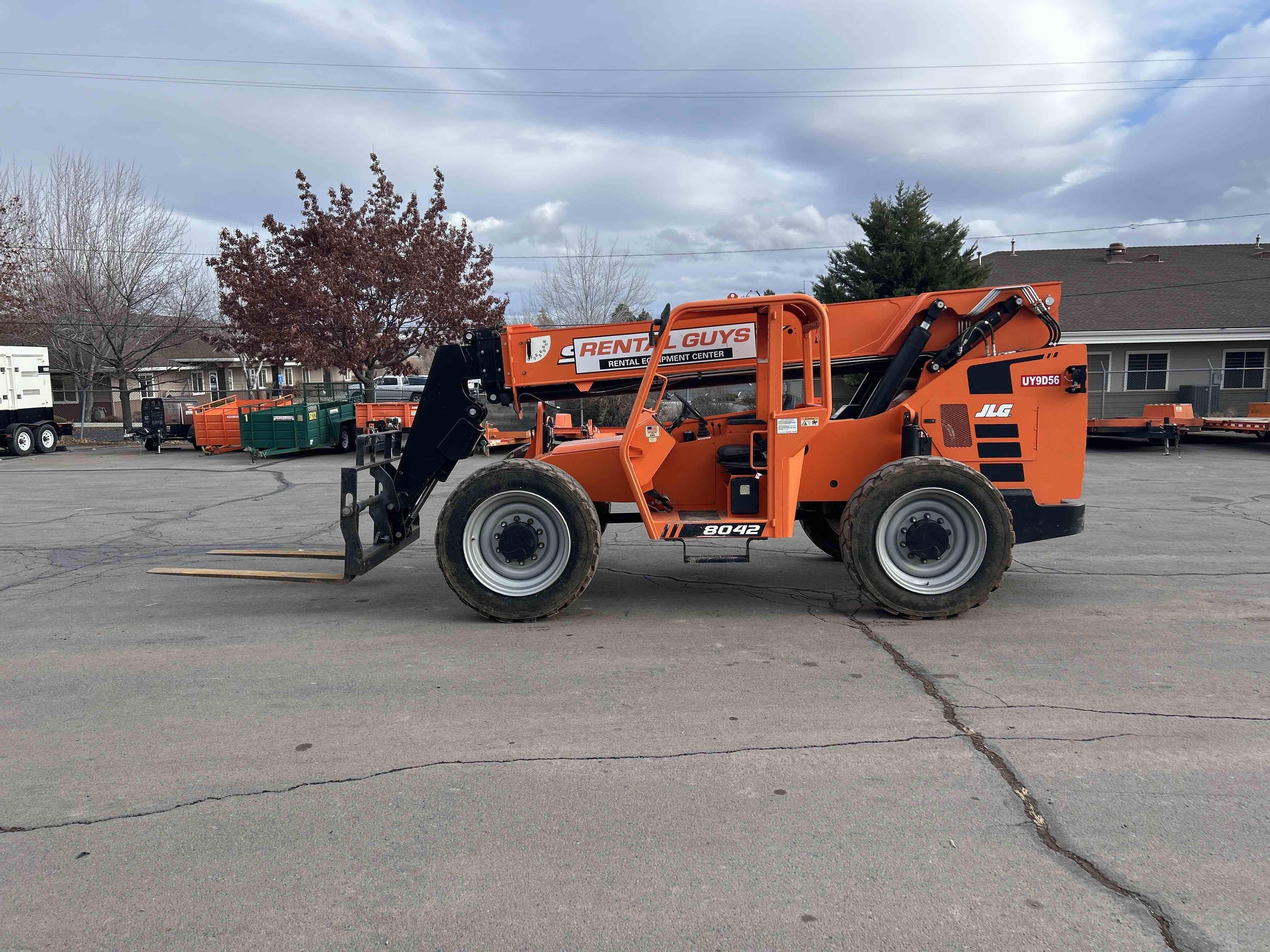 2019 Skytrak 8042 Equipment Image0