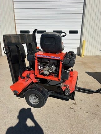 2019 SmithCo XL 7000 Equipment Image0