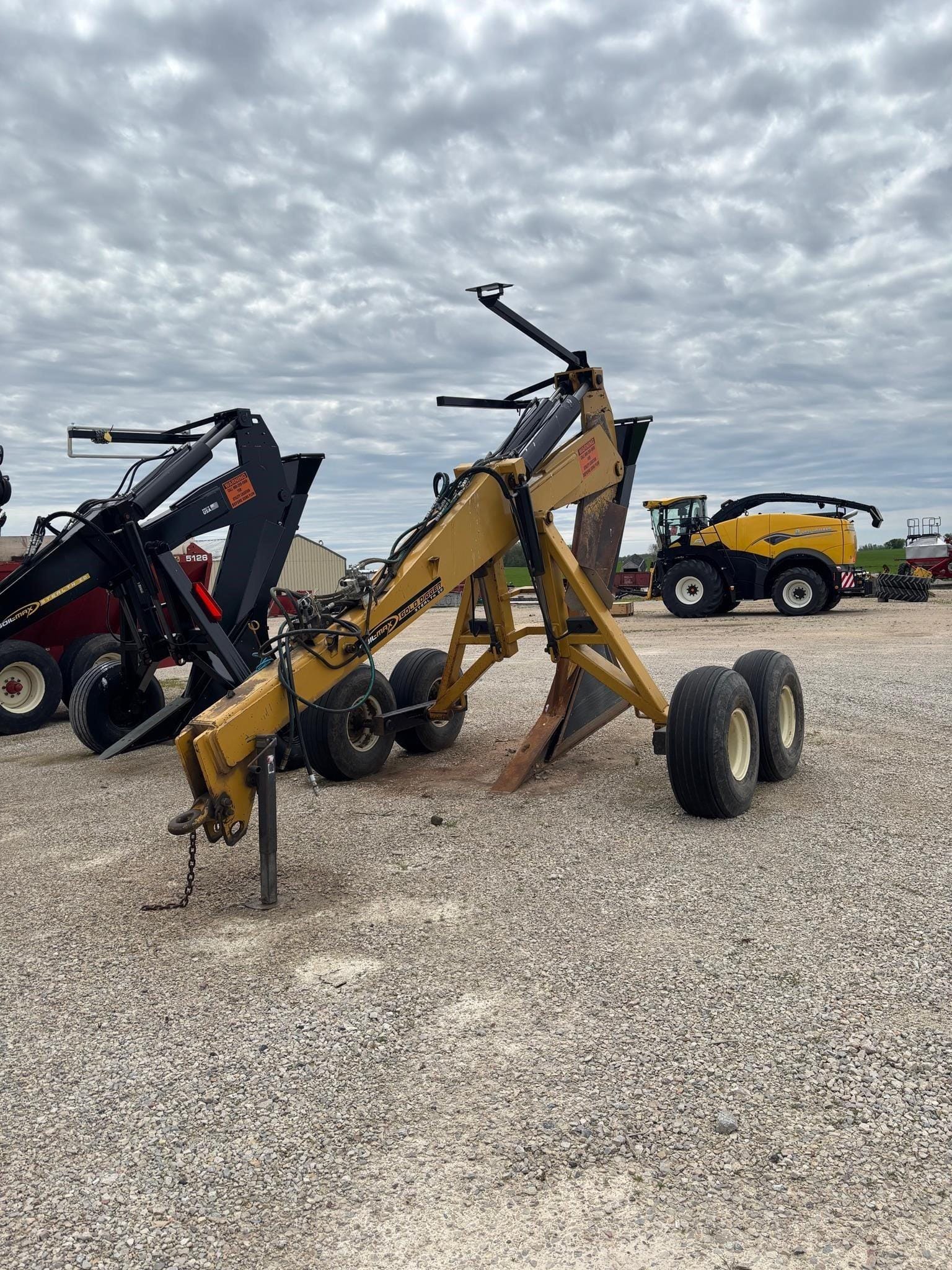 2019 Soil-Max Gold Digger Stealth ZD Equipment Image0