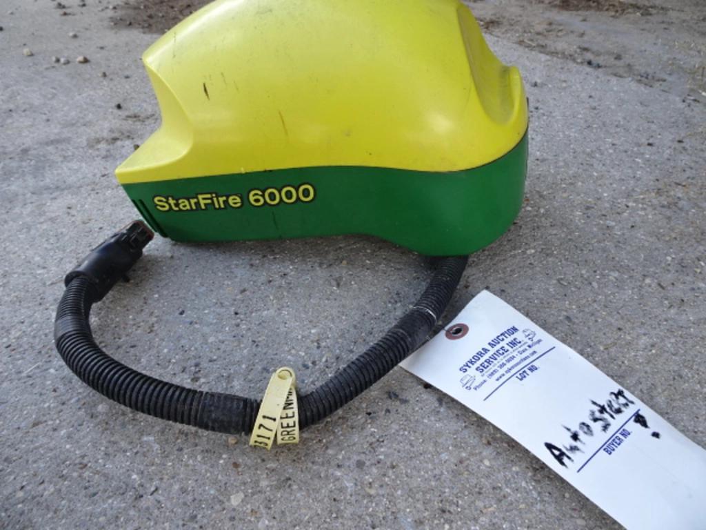 Image of John Deere StarFire 6000 Image 0