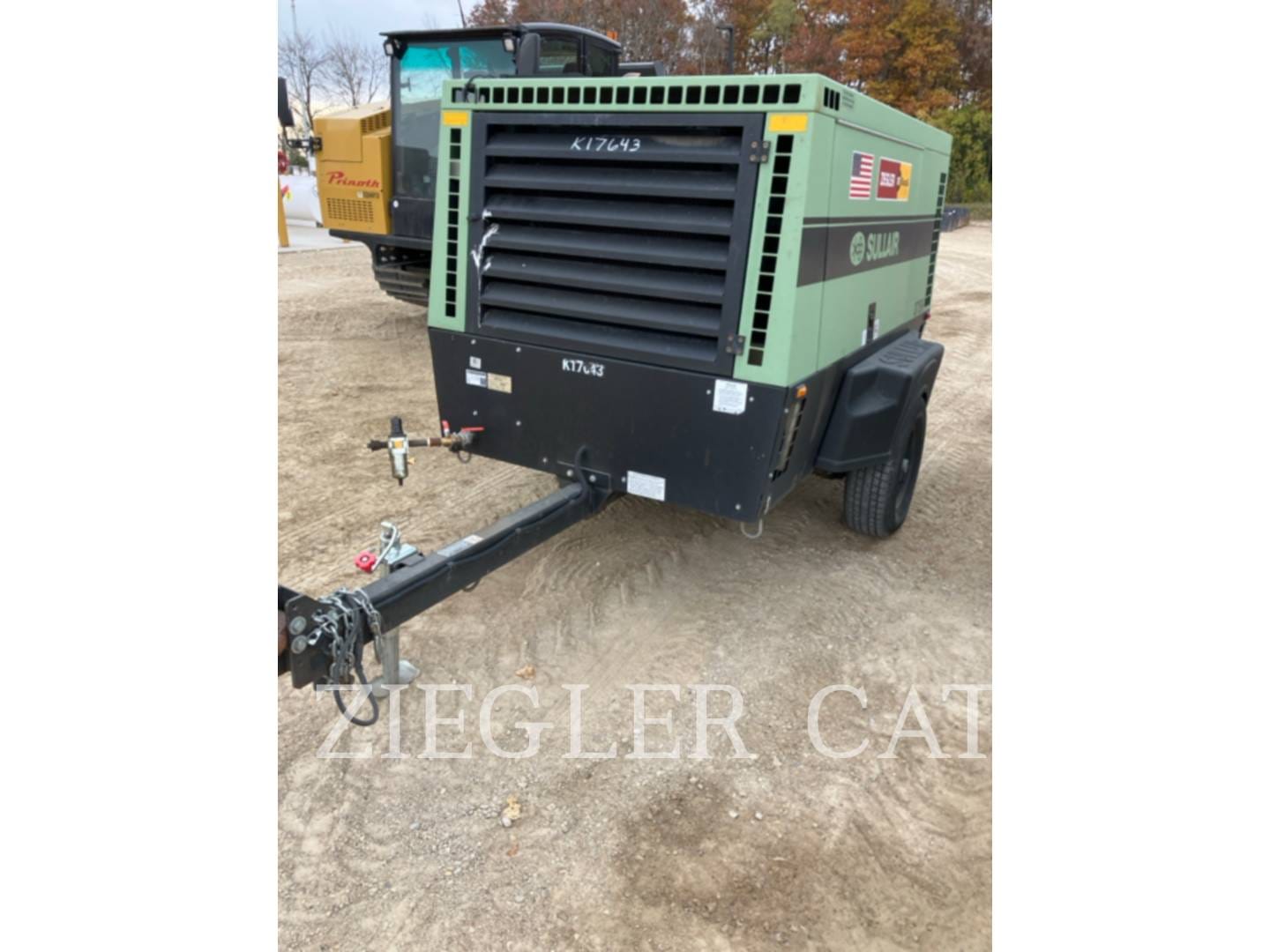2019 Sullair 375 Equipment Image0