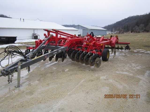 Image of Sunflower 4511-11 equipment image 4