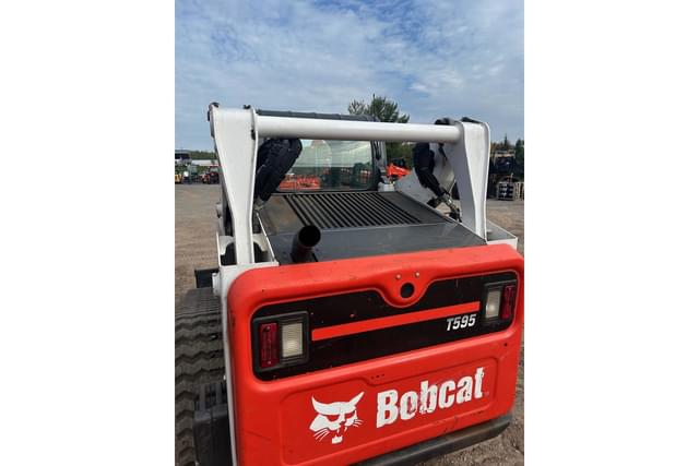 Image of Bobcat T595 equipment image 4