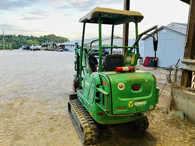 Image of Takeuchi TB216 equipment image 3