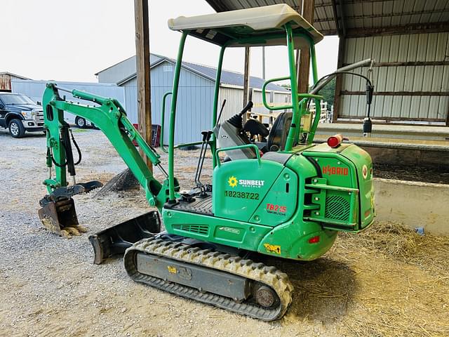 Image of Takeuchi TB216 equipment image 4