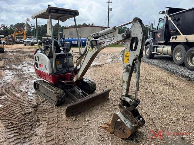 Image of Takeuchi TB216 equipment image 3