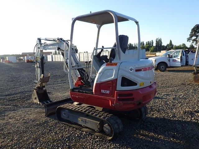 Image of Takeuchi TB230 equipment image 4