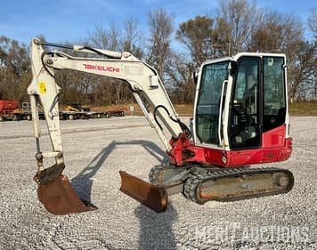 Main image Takeuchi TB240