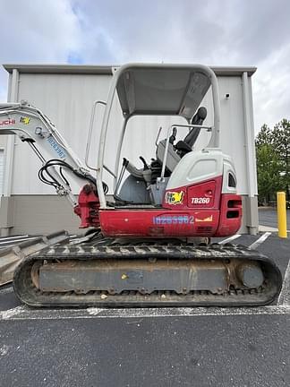 Image of Takeuchi TB260 equipment image 1