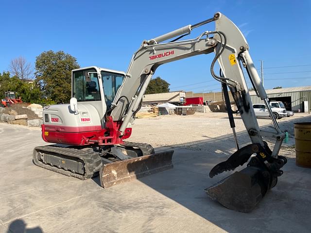 Image of Takeuchi TB260 equipment image 1