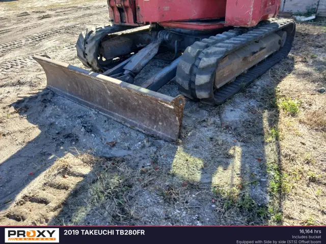 Image of Takeuchi TB280FR equipment image 2