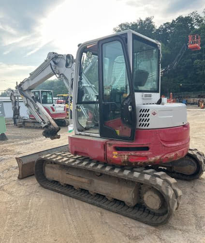 Image of Takeuchi TB280FR equipment image 3