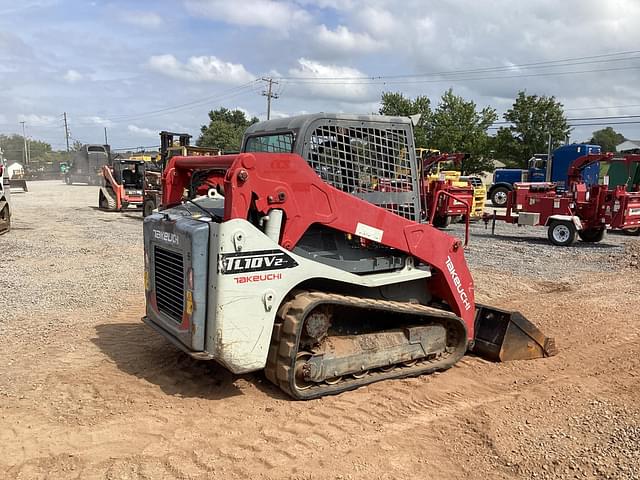 Image of Takeuchi TL10V2 equipment image 4