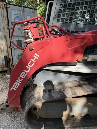 Image of Takeuchi TL12R2 equipment image 4