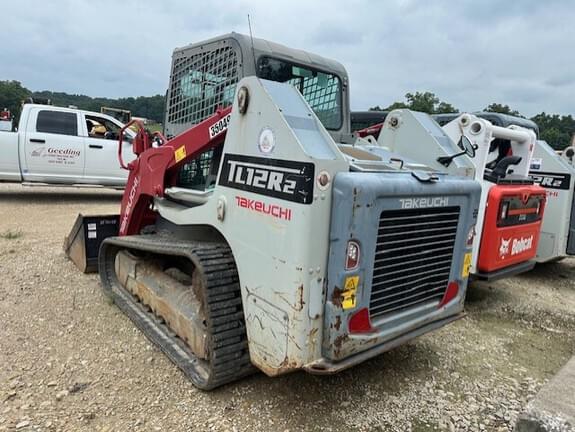 Image of Takeuchi TL12R2 equipment image 3