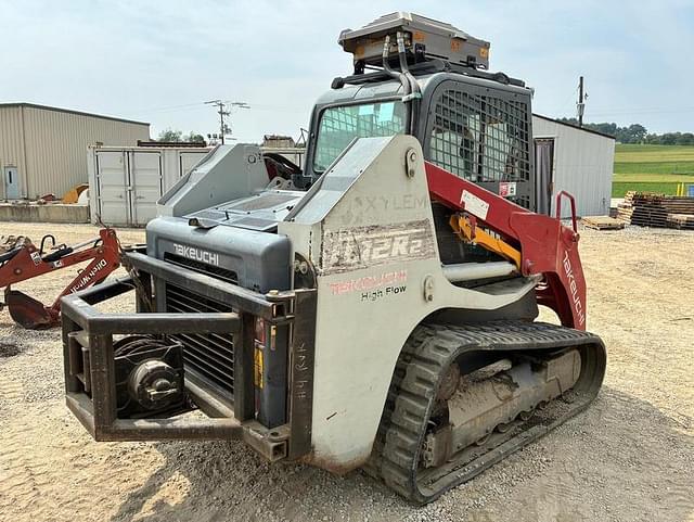 Image of Takeuchi TL12R2 equipment image 4