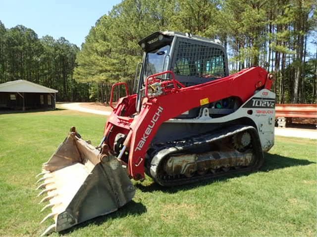 Image of Takeuchi TL12V2 equipment image 2