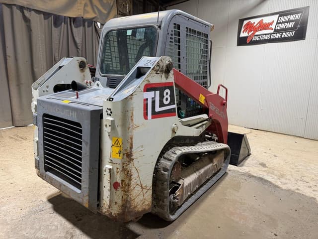Image of Takeuchi TL8 equipment image 4