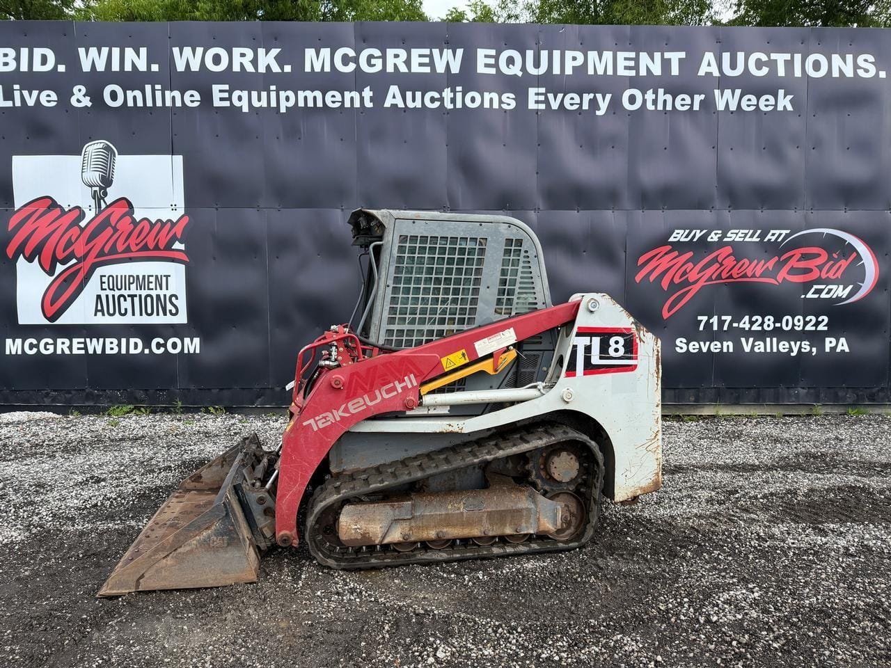 2019 Takeuchi TL8 Equipment Image0
