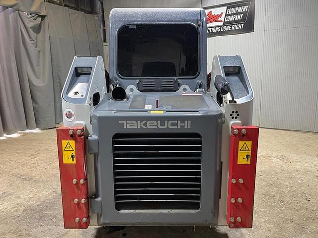 Image of Takeuchi TL8 equipment image 3