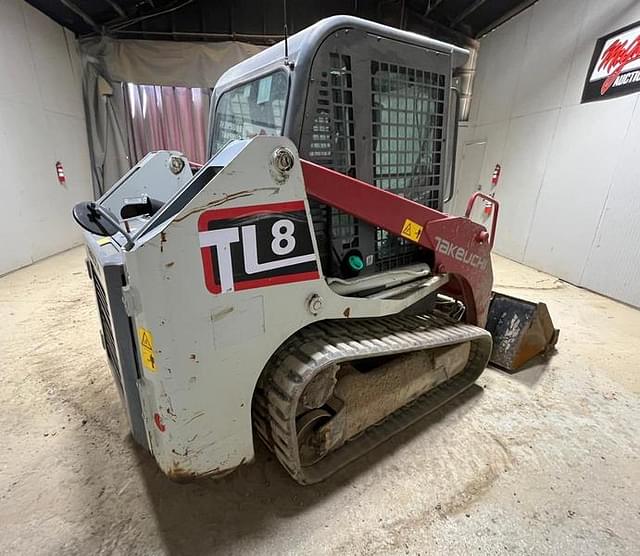 Image of Takeuchi TL8 equipment image 4