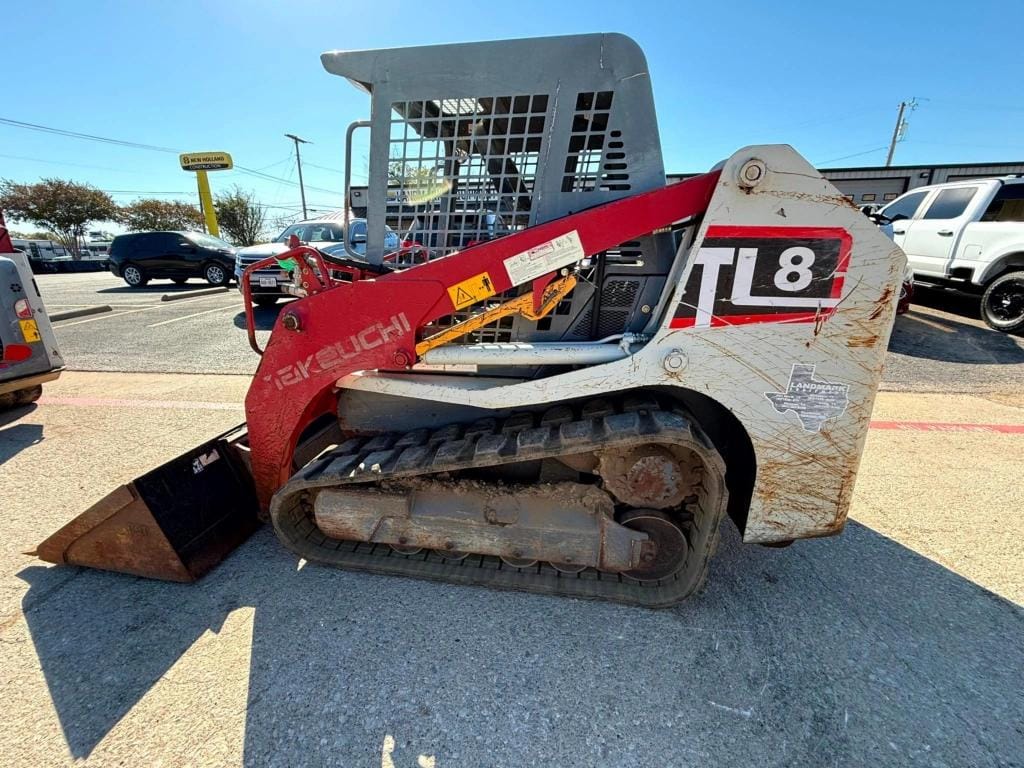 2019 Takeuchi TL8 Equipment Image0