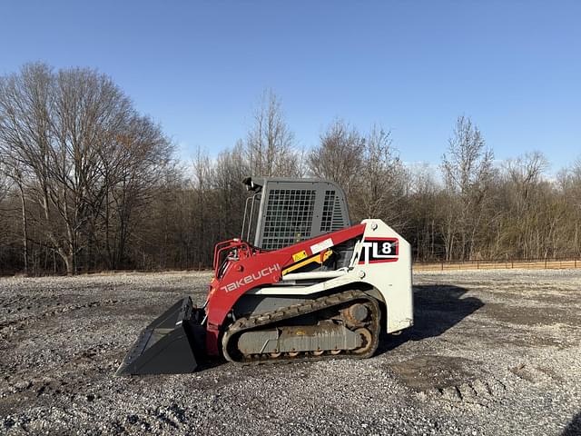 Image of Takeuchi TL8R2 equipment image 3