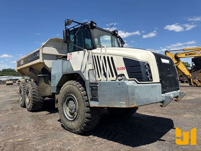 Image of Terex TA300 equipment image 2
