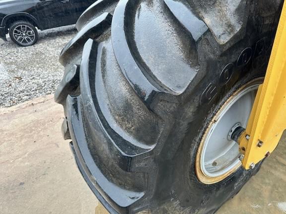 Image of Terra-Gator TG8300C equipment image 2