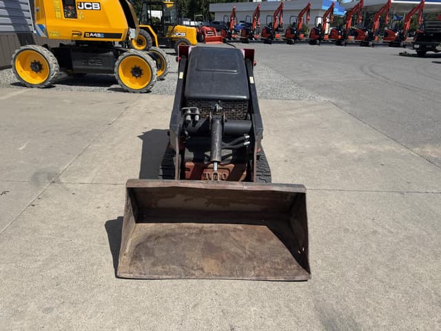 Image of Toro Dingo TX427 equipment image 2