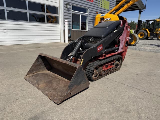 Image of Toro Dingo TX427 equipment image 1