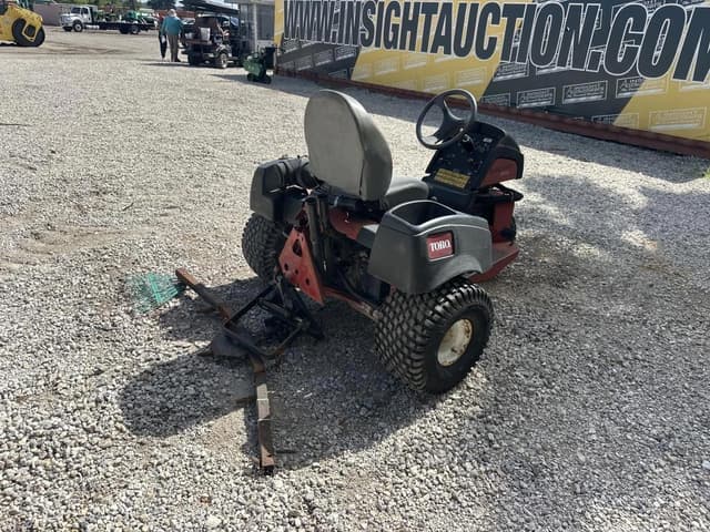 Image of Toro Sand Pro equipment image 2
